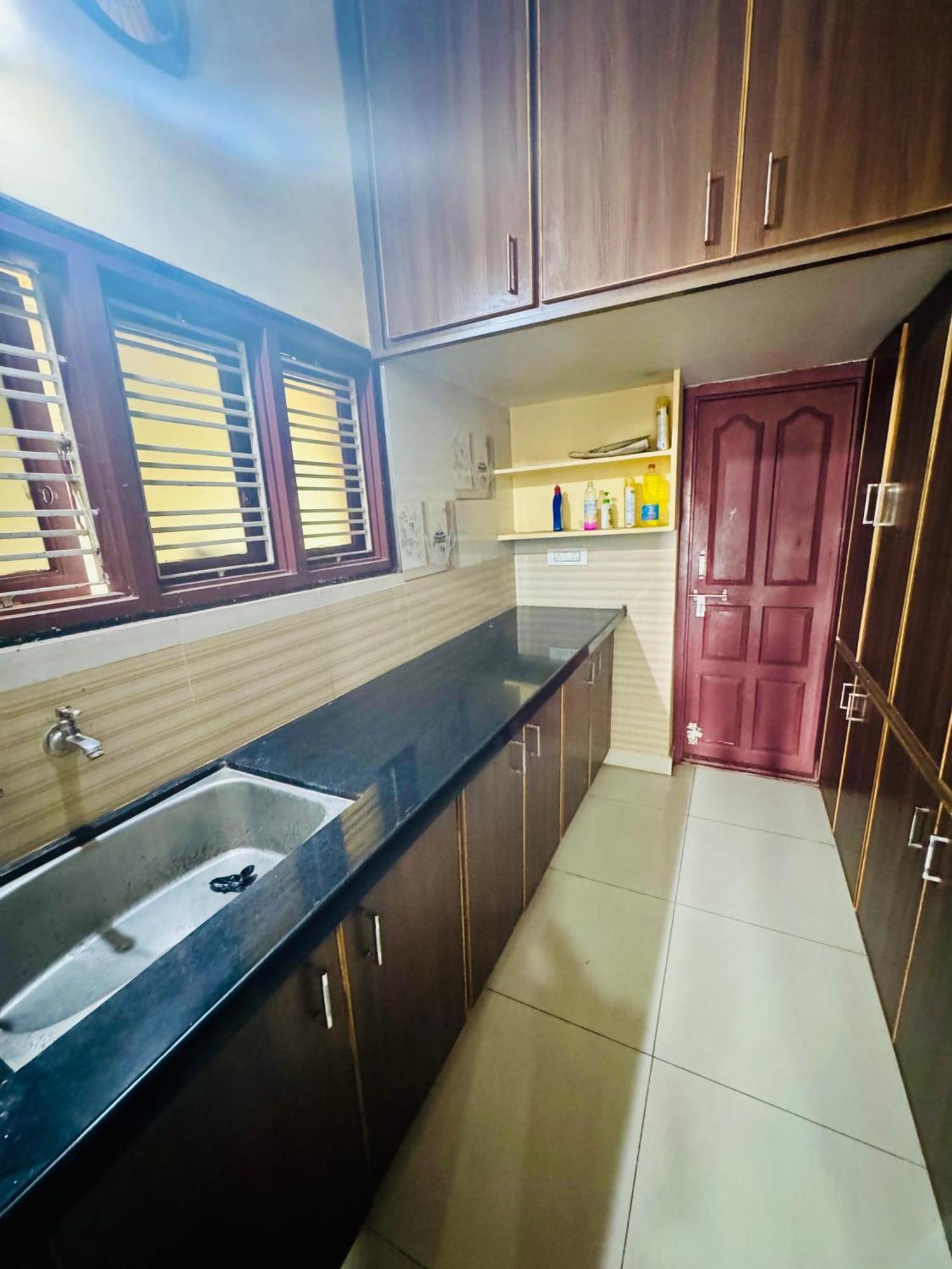 Pithapuram Sri Padha Vallabha Serenity Homestay מראה חיצוני תמונה