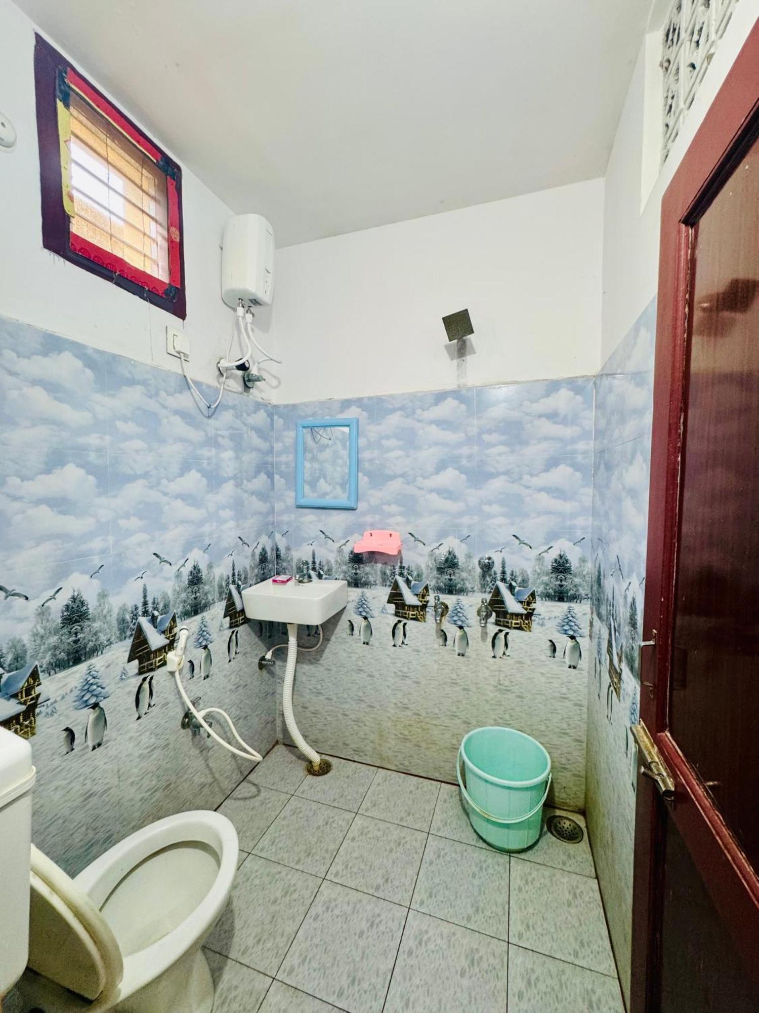 Pithapuram Sri Padha Vallabha Serenity Homestay מראה חיצוני תמונה